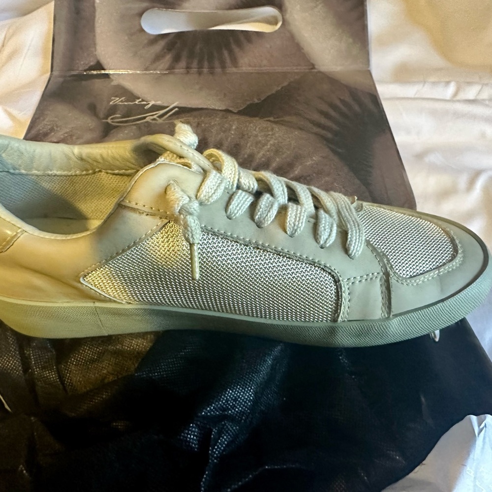 Vintage Havana Overdyed Olive Sneakers size 9 New in Box!